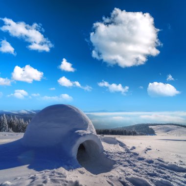 Igloo yüksek dağ