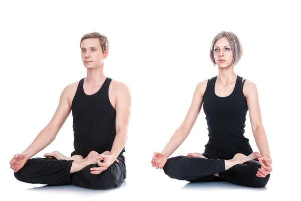 Hombre y mujer meditando en posición de loto — Foto de Stock