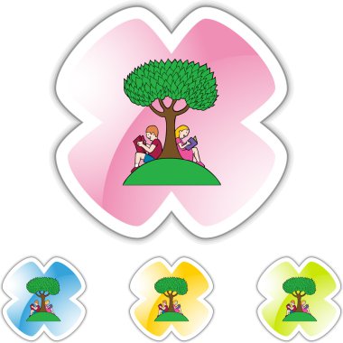 Erkek ve kız ağacın altında okuma