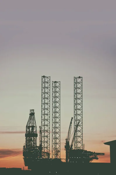 Bulutsuz Bir Günde Petrol Platformu Görüntüsü — Stok fotoğraf