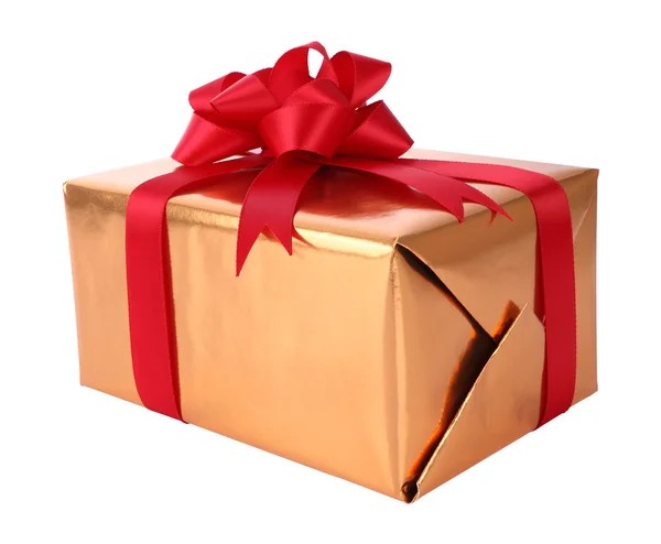 Hediye kutusu yeni yıl beyaz arka plan üzerinde.