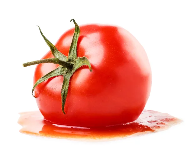 Pomodoro Schiacciato Giace Primo Piano Del Succo Uno Sfondo Bianco — Foto Stock