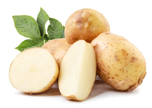 Młode Ziemniaki Stos Zielone Zbliżenie Liści Białym Tle Izolacja — Zdjęcie stockowe
