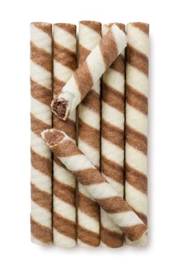 Çörek ve beyaz arka planda kırık bir tane. Üst görünüm