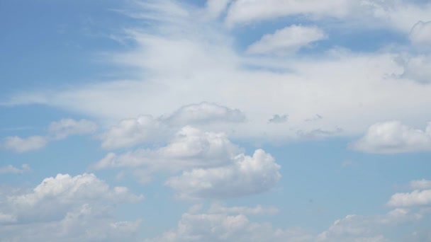 Time-lapse motion clouds blue sky background — Stock Video