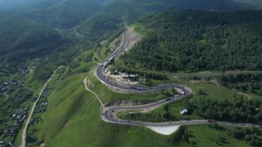 Baykal Serpentine yolu - Serpantin yolu, Trans-Sibirya Karayolu, Rusya, Kultuk, Slyudyanka