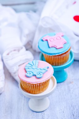 çocuk doğum onuruna cupcakes