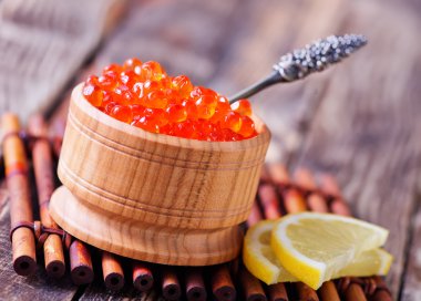 Somon havyar ve limon