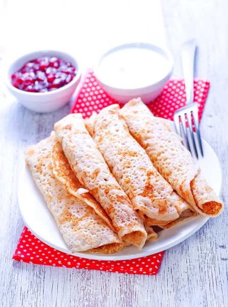 Stekt pannkakor på tallrik — Stockfoto