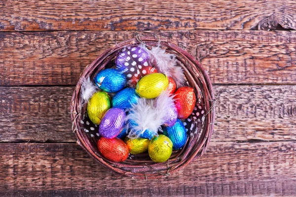 Chokladägg i folie — Stockfoto