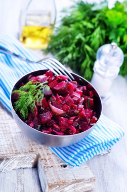 Kase haşlanmış pancar salatası 