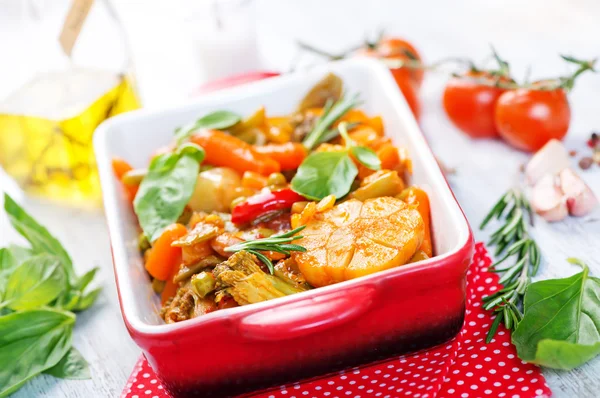 Mix vegetables in bowl — Stock Photo, Image