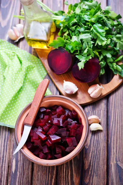 Salad with boiled beet in bowl — Stock Photo, Image