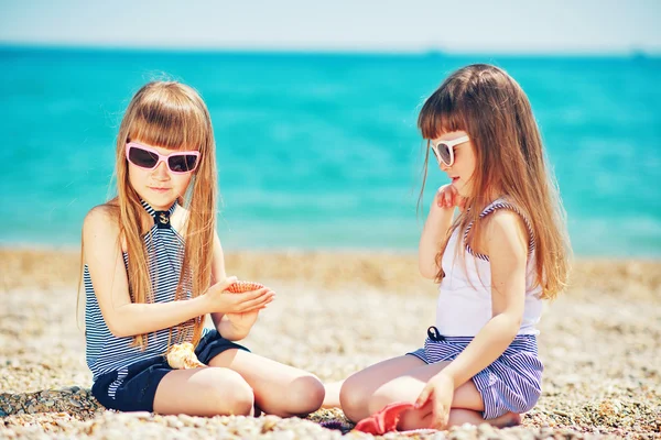 Meninas se divertindo — Fotografia de Stock