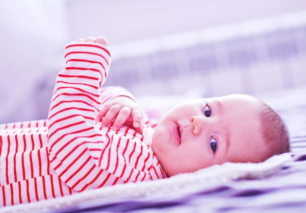 Schattig baby meisje — Stockfoto