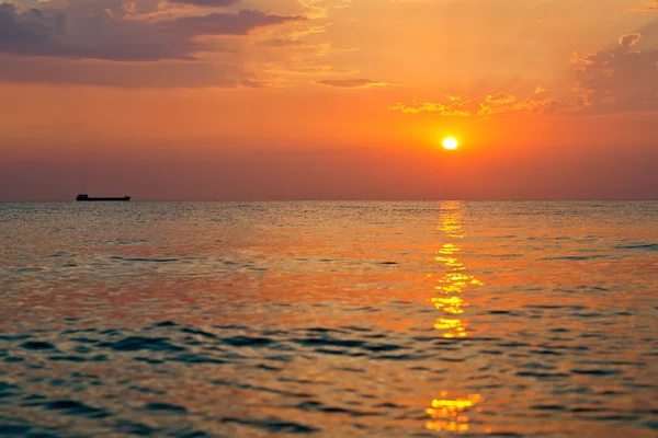 Solnedgång under havet, vacker solnedgång — Stockfoto