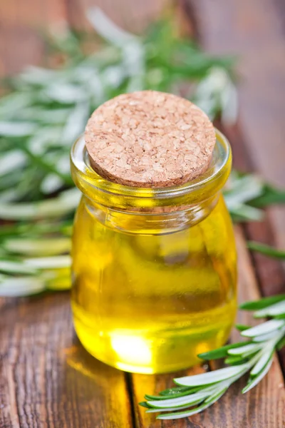 Olio di rosmarino in bottiglia — Foto Stock