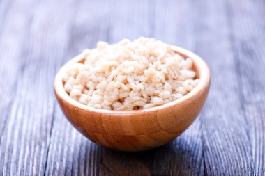 Haşlanmış arpa yulaf lapası