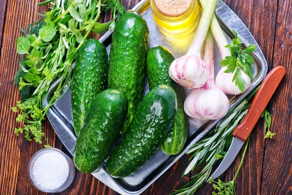 Taze salatalık ve sarımsak — Stok fotoğraf