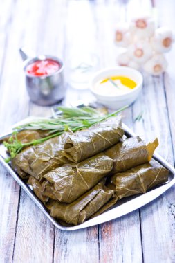 Dolma sosu ve baharatlar ile