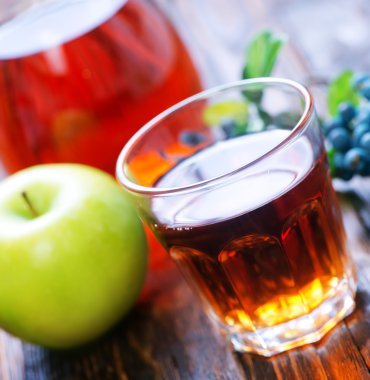 bardak taze meyve suyu 