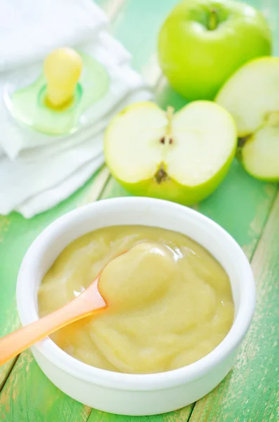 Baby food in bowl — Stock Photo, Image