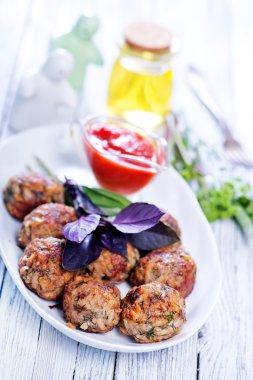 Soslu Kızarmış köfte