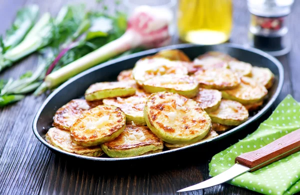 Moelle frite dans la poêle — Photo