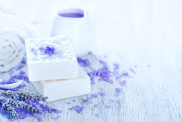 Lavendel tvål med havssalt — Stockfoto