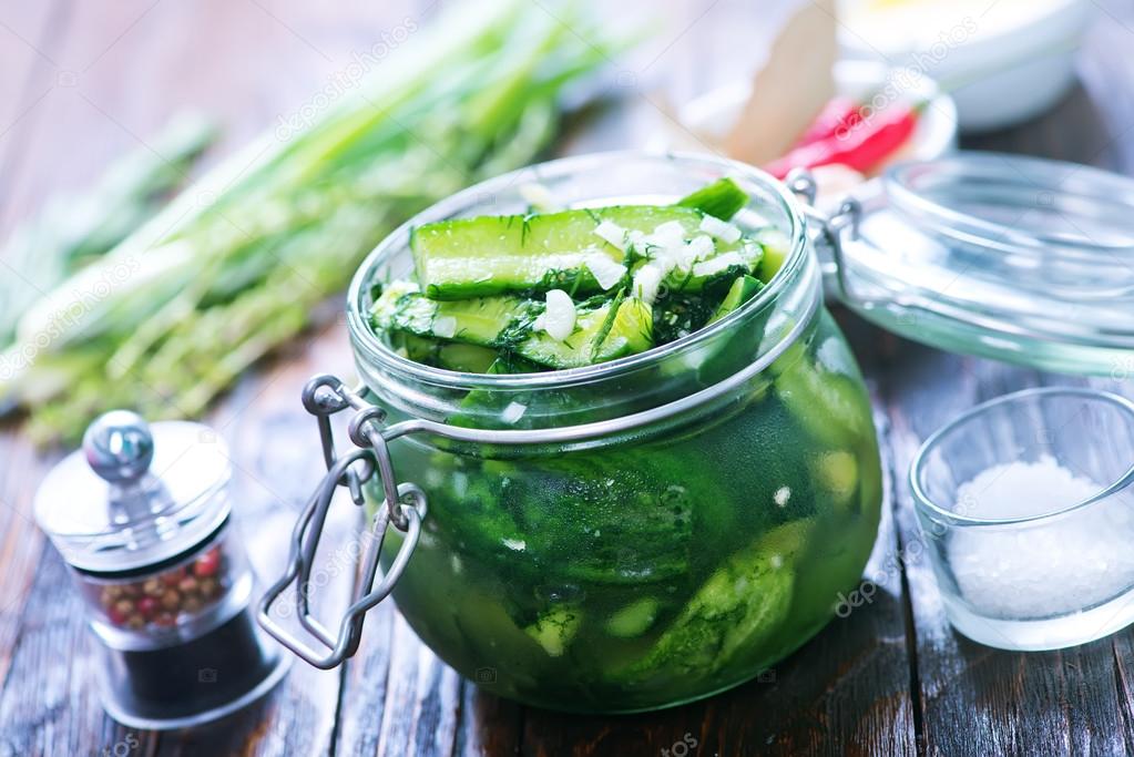 picled cucumbers in jar