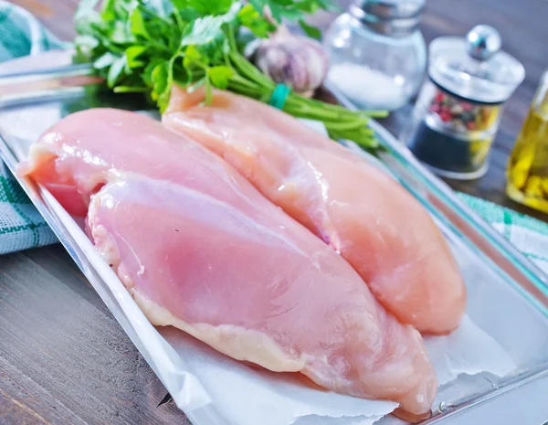 Raw chicken — Stock Photo, Image