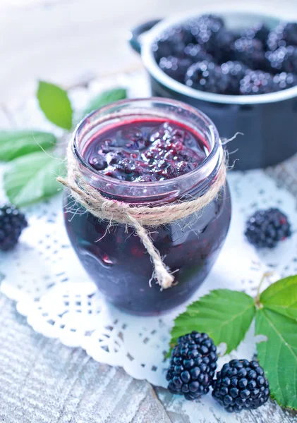 Zwarte bessenjam — Stockfoto