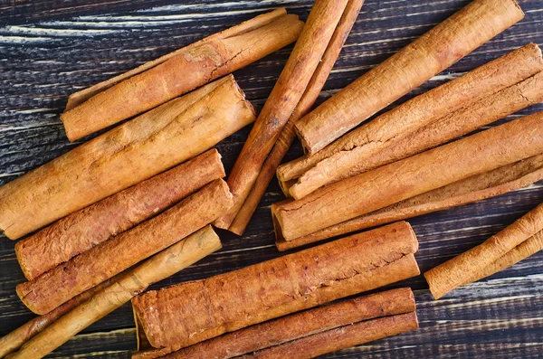 Cinnamon sticks — Stock Photo, Image