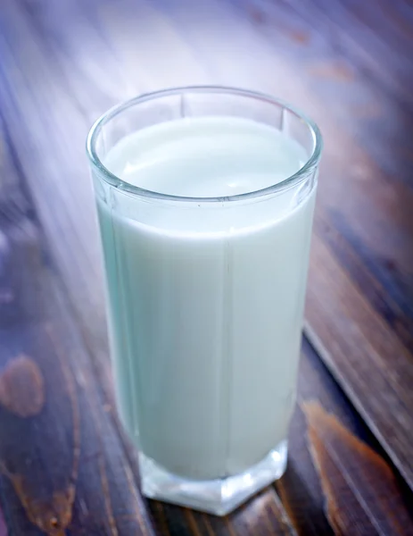 Verse melk — Stockfoto