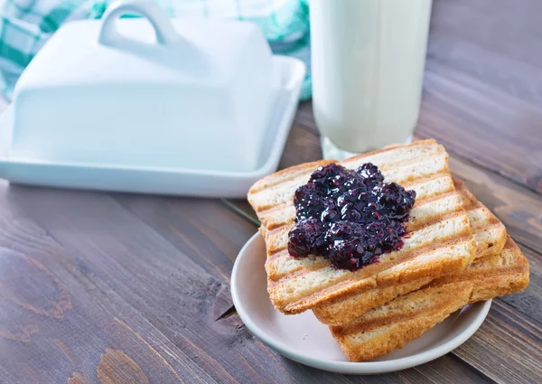 Breakfast with toast — Stock Photo, Image