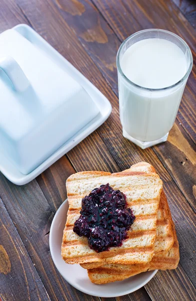 Breakfast with toast — Stock Photo, Image