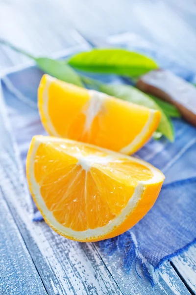 Geschnittene Orange — Stockfoto