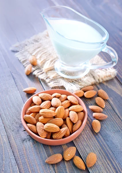 Almond milk — Stock Photo, Image