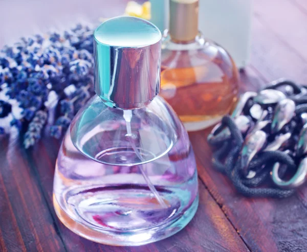 Botella de perfume — Foto de Stock