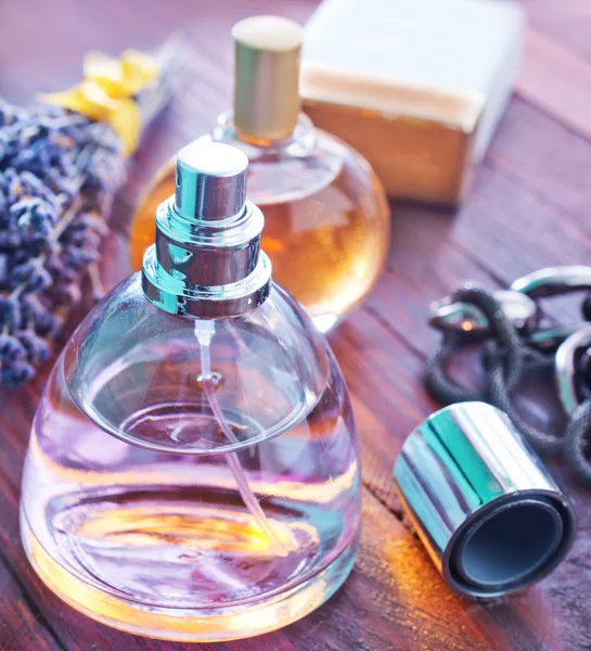 Bottle of perfume — Stock Photo, Image