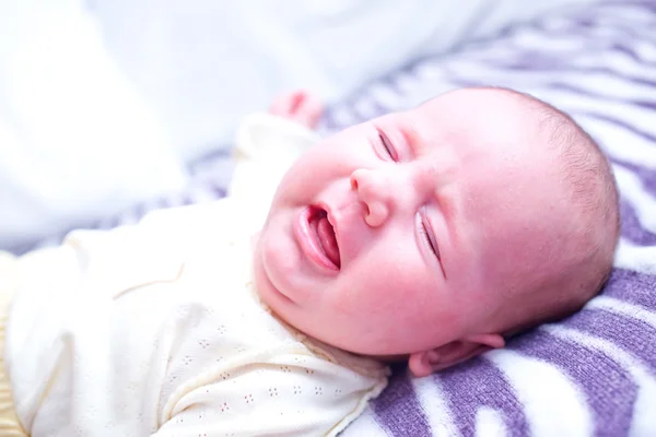 Weinendes Baby — Stockfoto
