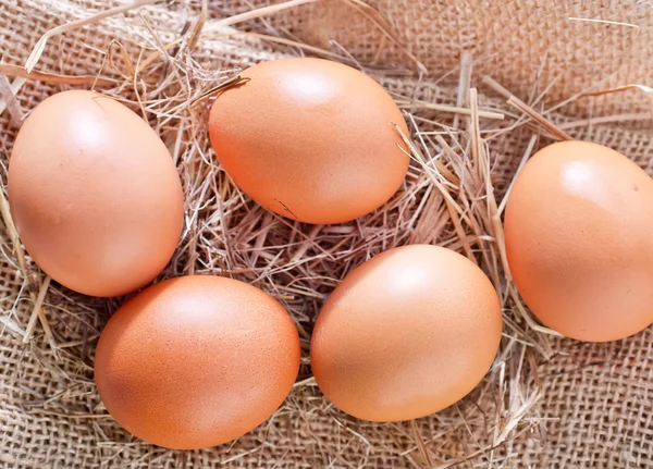 Raw eggs — Stock Photo, Image
