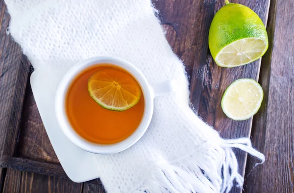 Fresh tea with lemon — Stock Photo, Image