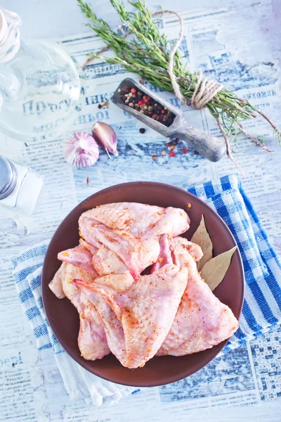 Raw chicken wings — Stock Photo, Image