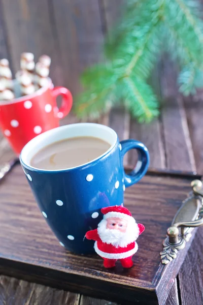 Heißer Kakao im Becher — Stockfoto