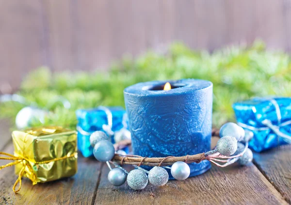 Decoración de Navidad en una mesa — Foto de Stock