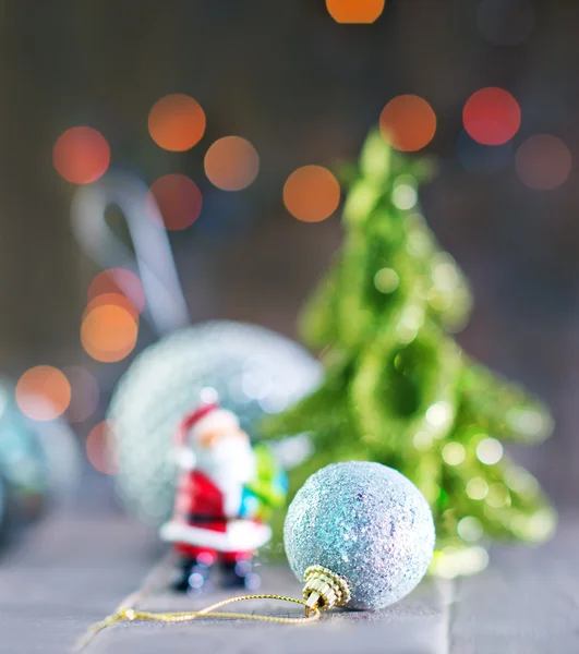 Juldekoration på ett bord — Stockfoto
