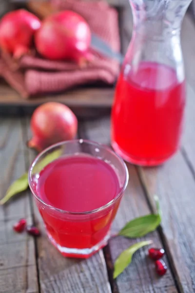 Frischer Granatapfelsaft — Stockfoto