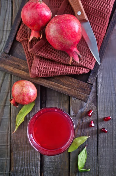 Fresh pomegranate juice — Stock Photo, Image