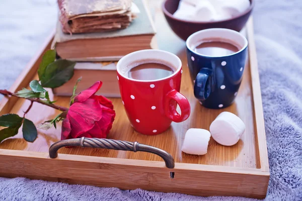 Cocoa drink and marshmallows — Stock Photo, Image